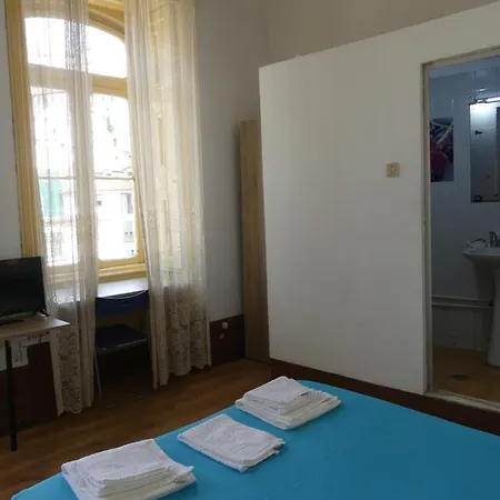 Gæstehus Pensao Santa Cruz 2*