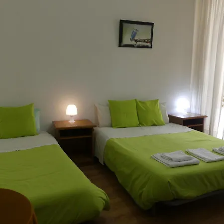 Pensao Santa Cruz 2*