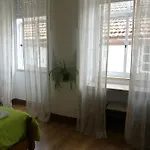 Pensao Santa Cruz בית הארחה
