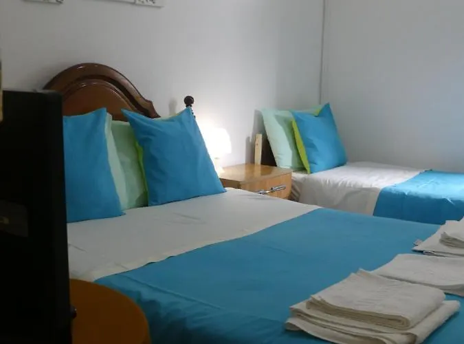 Pensión Pensao Santa Cruz 2*